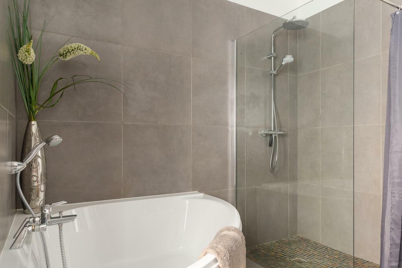 Villa Maeva - Parking, Sauna & Fitness Olenevka Ngoại thất bức ảnh
